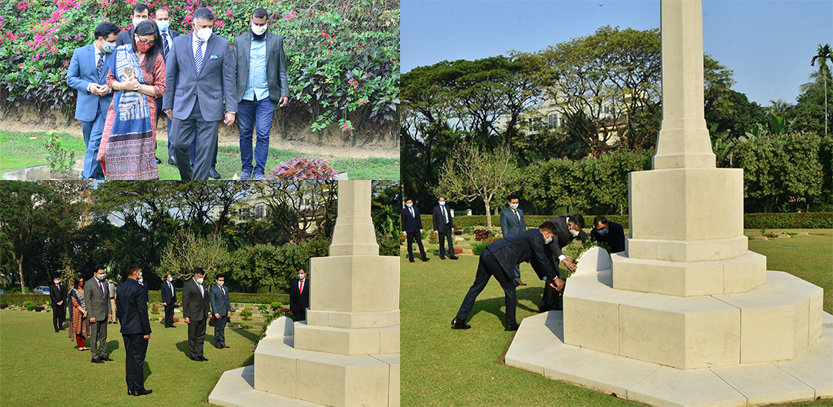  Visit of H. E. Shri Vikram Doraiswami, High Commissioner of India to Bangladesh paid homage to the fallen soldiers in World War-II, at Chittagong War Cemetery on 20 February, 2022